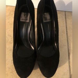 Dolce Vita Black Suede Like-New Funky Pumps